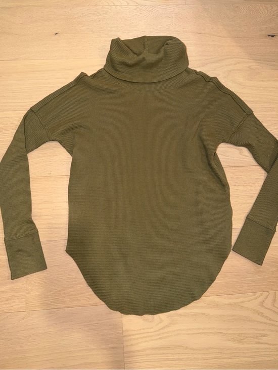 TNA Sweaters - TNA thermal turtleneck